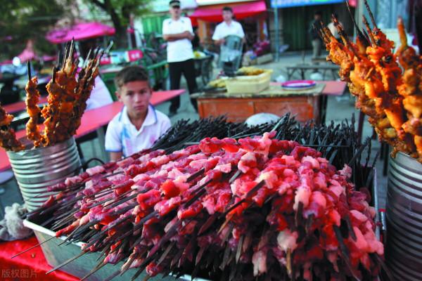 新疆旅遊；必須看的完美攻略