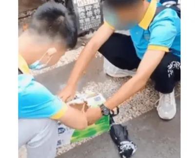 學校真的在乎學生的食品安全嗎?論近日學校看學生喝完半箱奶事件 學校真的在乎學生的食品安全嗎?論近日學校看學生喝完半箱奶事件