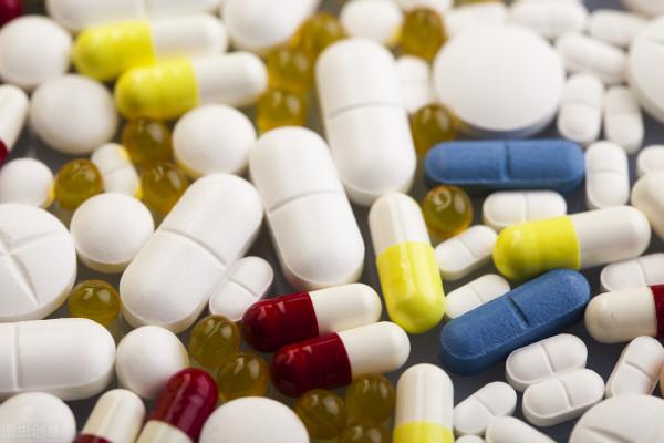 晚期肺癌吃了10年靶向藥，還要繼續吃嗎？“藥物假期”瞭解一下