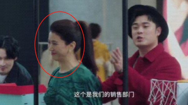 袁詠儀新劇播出，身材壯實腰部圓潤，被稱老態十足，氣質不如宋佳