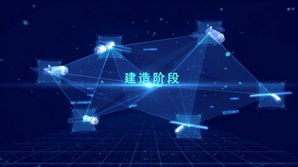 神舟十三號轉運，廠房裡另一發火箭搶鏡，後者決定空間站成敗