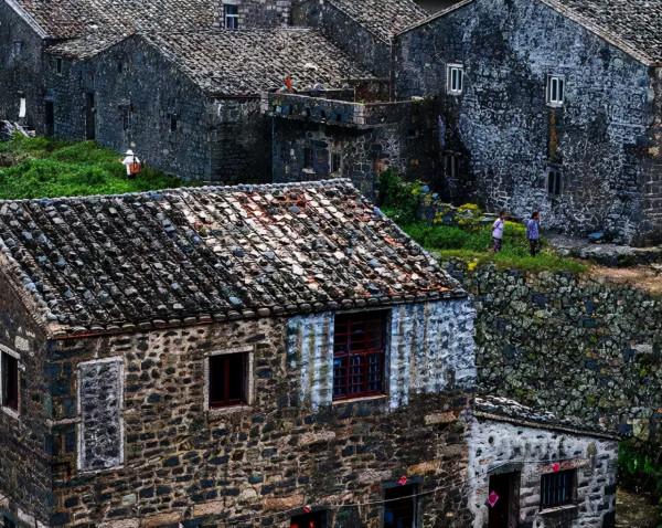 9月去正好！適合小住幾日的8座絕美古鎮，人少景美，清幽安逸