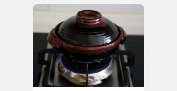 廣東人都要吃一次的《煲仔飯》你會做嗎? 廣東人都要吃一次的《煲仔飯》你會做嗎?