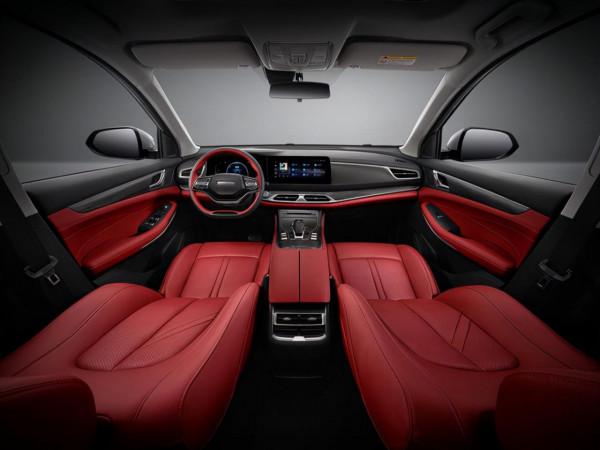 1.5T最大184馬力，車長超4米7配6座，定位中型SUV，起步不足十萬