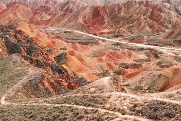 詠張掖七彩丹霞