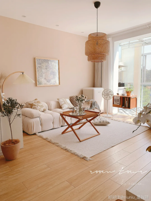 小客廳顯大又溫馨?這個家,我實名羨慕 小客廳顯大又溫馨?這個家,我實名羨慕