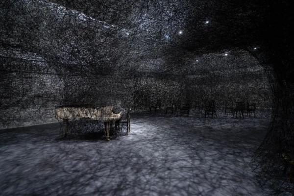 專訪鹽田千春:紅色是人的連線,黑色是宇宙 | 一點靈感 專訪鹽田千春:紅色是人的連線,黑色是宇宙 | 一點靈感