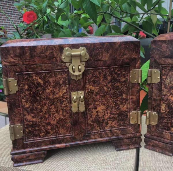 爆瘤疤官品箱一對