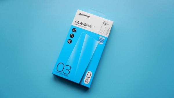 iphone 13 遠峰藍極簡開箱，給PRO MAX配MOMAX真挺搭