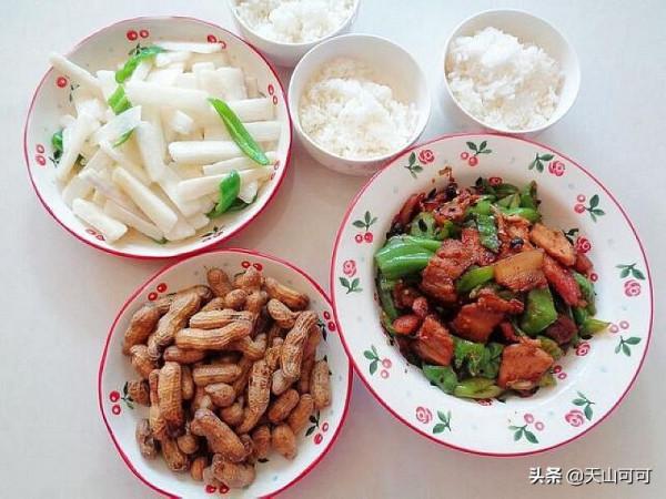 曬曬我家七天午餐,冬天了多吃燉菜暖和,網友說,想來我家蹭飯 曬曬我家七天午餐,冬天了多吃燉菜暖和,網友說,想來我家蹭飯