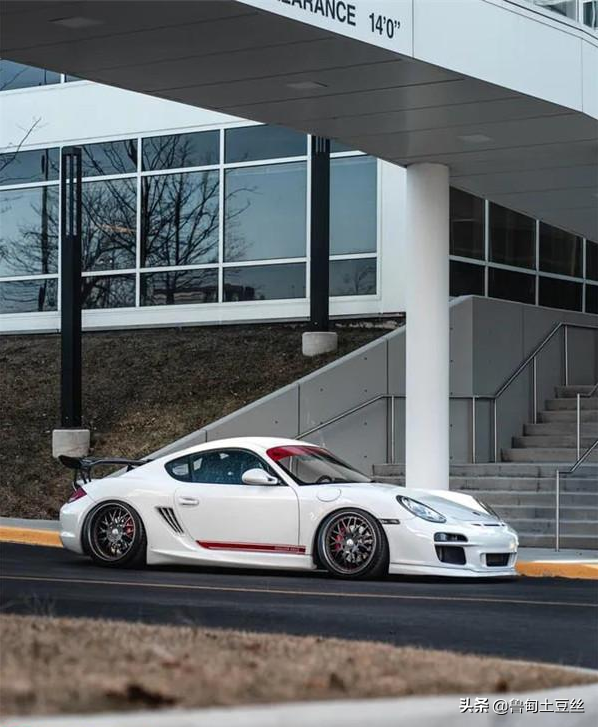 「轂銳馳」在老婆支援下改裝的保時捷Cayman S