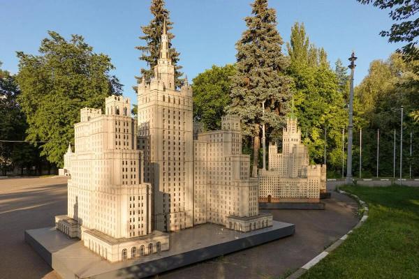 斯大林的&OpenCurlyDoubleQuote;七姐妹&rdquo;