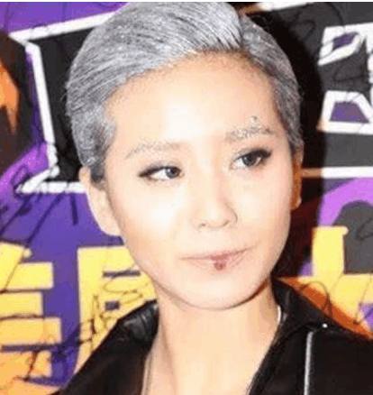 盤點明星往年雷人造型