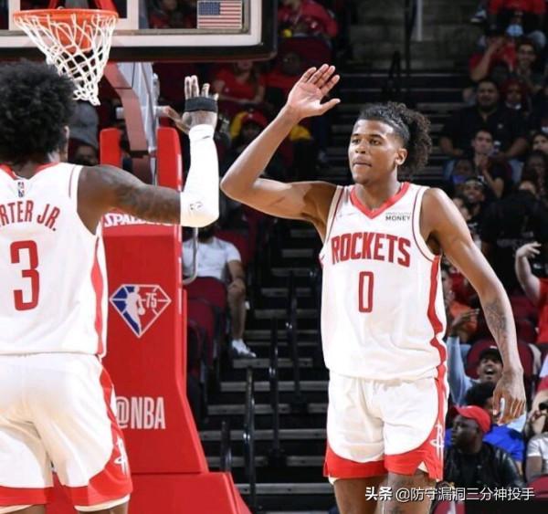 官宣!籃網新簽約正式完成,蕭華宣佈重要決定,火箭傳來好訊息 官宣!籃網新簽約正式完成,蕭華宣佈重要決定,火箭傳來好訊息