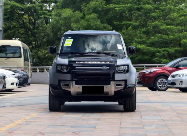 硬派越野也玩智慧化,22款路虎衛士110、牧馬人該選誰? 硬派越野也玩智慧化,22款路虎衛士110、牧馬人該選誰?