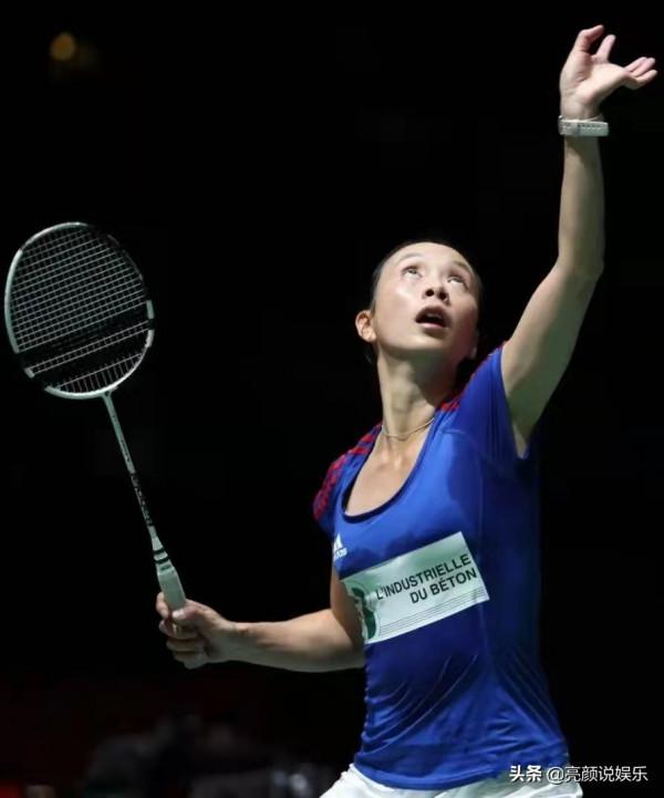 羽毛球冠軍回國後，因身高被國家隊拒絕，只能離開家鄉去法國打球
