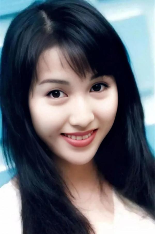 黎姿年輕時美照