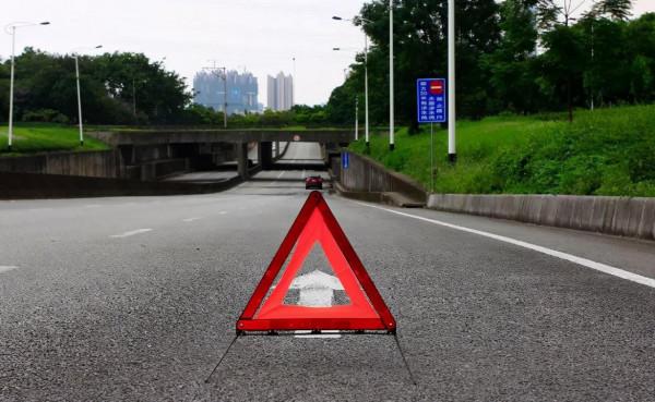 非常適合自駕遊的十款SUV，不僅空間大、動力足，而且脫困能力強