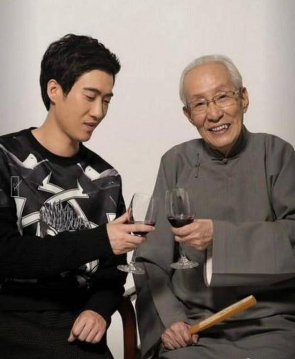 相聲演員牛群，離開馮鞏的21年裡，他都去幹什麼了？