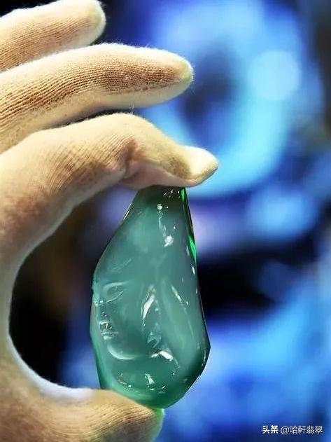 比帝王綠還值錢的「龍石種」翡翠！真的存在嗎？