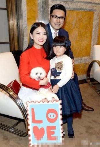 王詩齡未受父母離婚影響長成小才女，低調開小號曬油畫作品