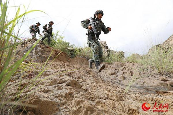 震撼來襲！武警特戰力量野外駐訓高畫質大圖