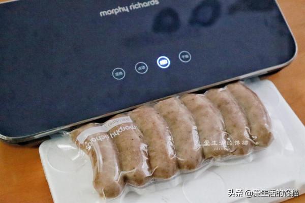 自制脆皮腸，Q彈多汁，方法簡單易學，皮脆肉嫩，比買的好吃