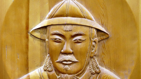 古代皇帝為什麼大多數重用舅舅，而不重用叔叔呢？