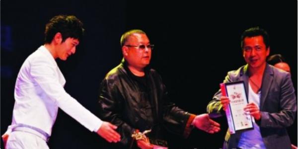 黃曉明和他的兩個女人：和楊穎的愛情由甜蜜變苦澀，取關趙薇