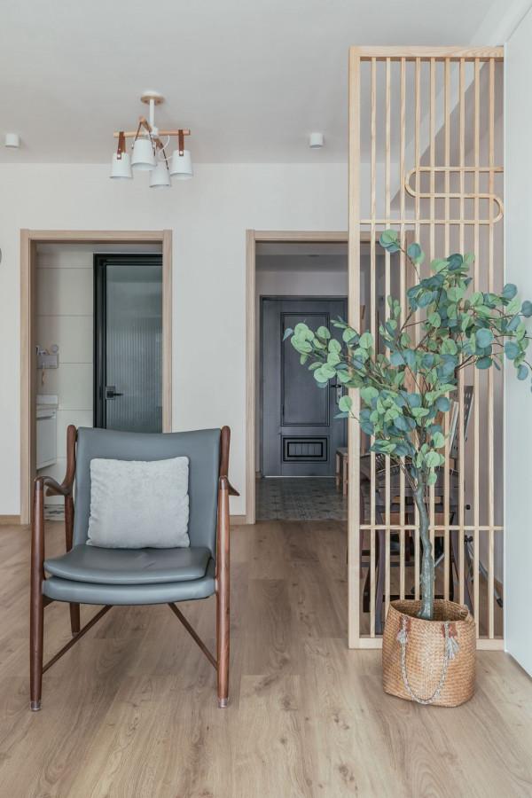 櫃子打多了很壓抑?看完這套132㎡住宅,我發現並不是那樣 櫃子打多了很壓抑?看完這套132㎡住宅,我發現並不是那樣