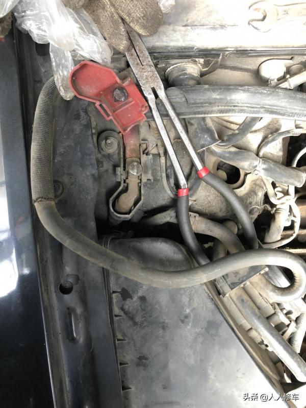 奧迪A6L 2&period;4L V6發動機漏機油通病大合集！