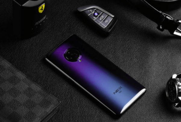 vivo新機亮相，7英寸大螢幕&plus;80W&plus;5000毫安，同樣頂級4nm處理器