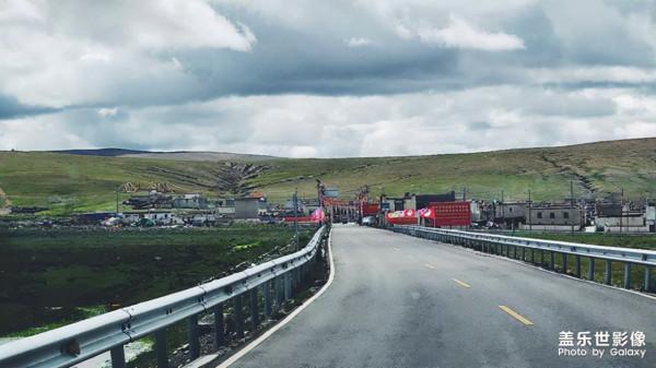 既然決定好要去西藏,就讓三星Galaxy S21陪你走一趟吧 既然決定好要去西藏,就讓三星Galaxy S21陪你走一趟吧