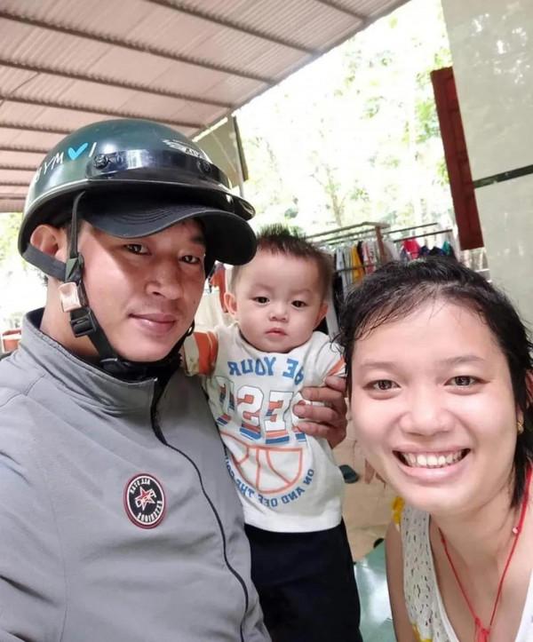 因乳腺結節截肢，越南寶媽重生：自己能掙錢，丈夫疼愛，孩子乖巧