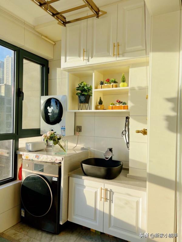 她家已經入住一年,全屋保持整潔乾淨,進屋就被入戶鞋櫃迷住 她家已經入住一年,全屋保持整潔乾淨,進屋就被入戶鞋櫃迷住