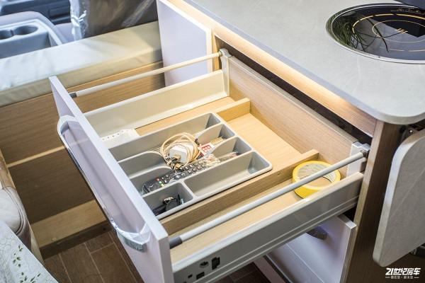 同價位之爭!4款上汽躍進H300平頭輕卡房車選誰不選誰? 同價位之爭!4款上汽躍進H300平頭輕卡房車選誰不選誰?