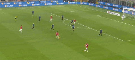 意甲-米蘭2-1終結國米14輪不敗 多賽一場落後1分 吉魯兩球特奧染紅