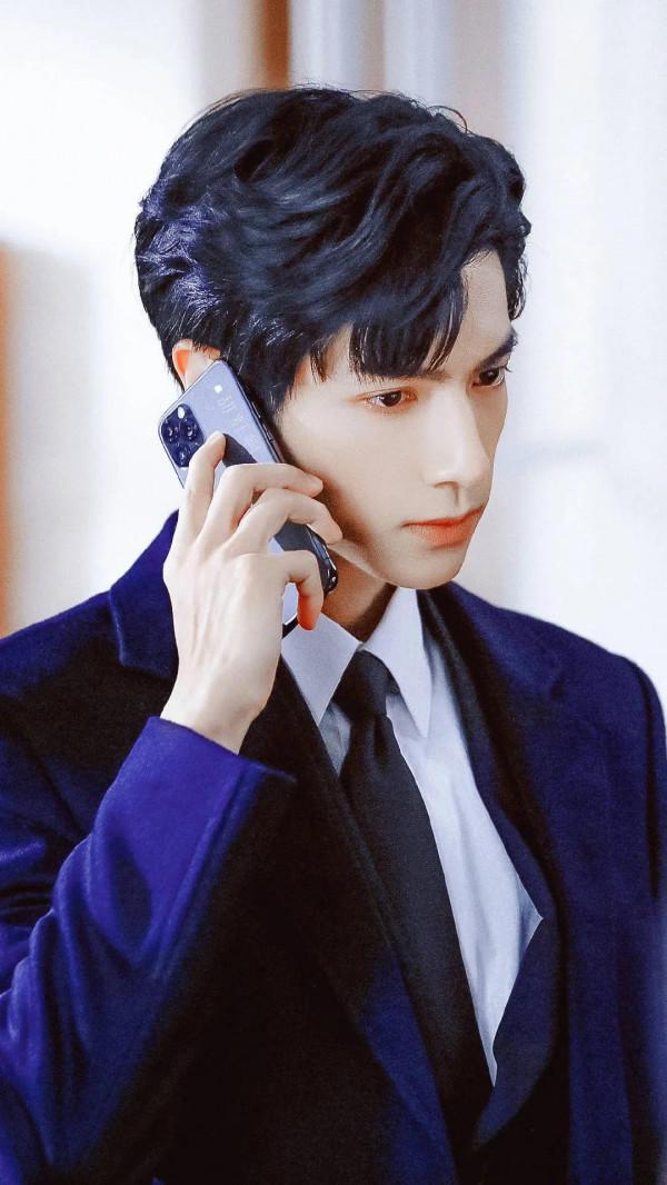 羅雲熙明星桌布：你的眼神在溫柔些，月亮會融化，我也會