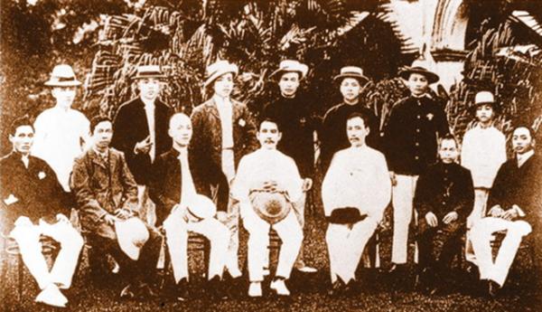 孫中山身後事:遺體險因張宗昌迷信風水被燒,張學良到碧雲寺阻止 孫中山身後事:遺體險因張宗昌迷信風水被燒,張學良到碧雲寺阻止