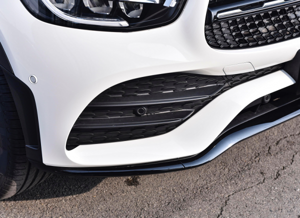 新款賓士轎跑GLC上市：起步2.0T+9AT，配置升級，頂配降價1.7萬！