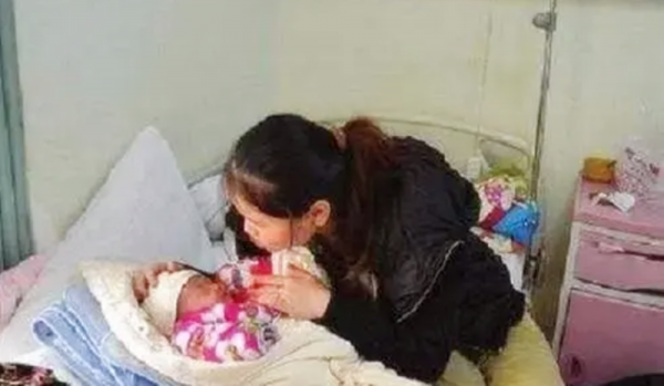 新生兒睜眼時間越早越聰明?不要盲目相信,睜眼和智商發育無關 新生兒睜眼時間越早越聰明?不要盲目相信,睜眼和智商發育無關