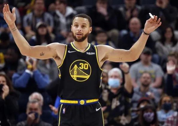 庫裡砍35分，生涯總得分超越斯托克頓，列歷史第49位