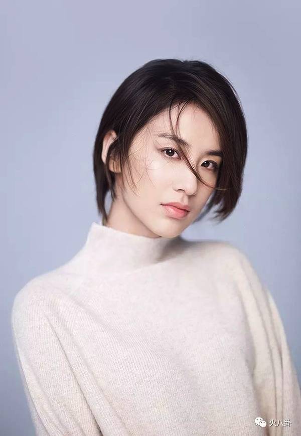 黃聖依美照一冊,欣賞 黃聖依美照一冊,欣賞