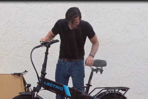 美國小夥因便宜買中國摩托車，本以為便宜沒好貨，結果慘遭打臉