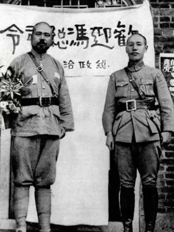 馮玉祥請客從不允許吸菸,但只有一人例外,主席:我要違反紀律了 馮玉祥請客從不允許吸菸,但只有一人例外,主席:我要違反紀律了