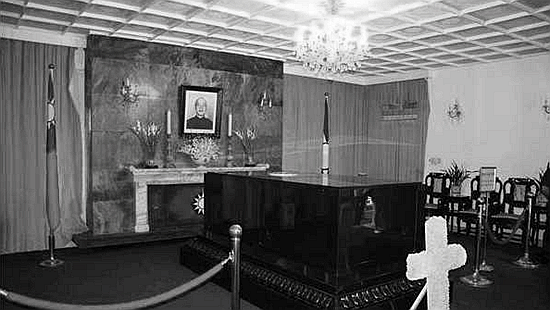 96年國民黨拒絕“兩蔣”移靈大陸，蔣孝勇坦言：父親晚年看錯了人