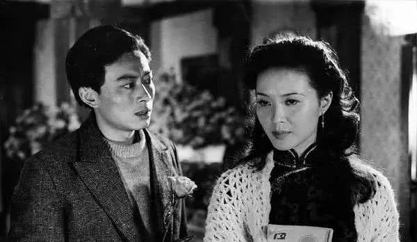 “老戲骨”王詩槐，離婚後照顧智障兒子，二婚再遇初戀，苦盡甘來