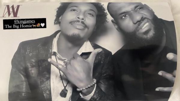 想死你了！媒體曬戴維斯與詹姆斯在婚禮現場興奮擁抱照