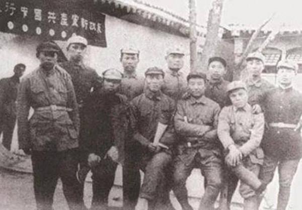 上甘嶺戰役的4個功臣師長,他們都是誰?1955年授予什麼軍銜? 上甘嶺戰役的4個功臣師長,他們都是誰?1955年授予什麼軍銜?