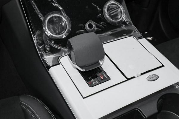 全新攬勝星脈來襲,純進口55.8萬起,標配8AT+全時四驅,值不值? 全新攬勝星脈來襲,純進口55.8萬起,標配8AT+全時四驅,值不值?